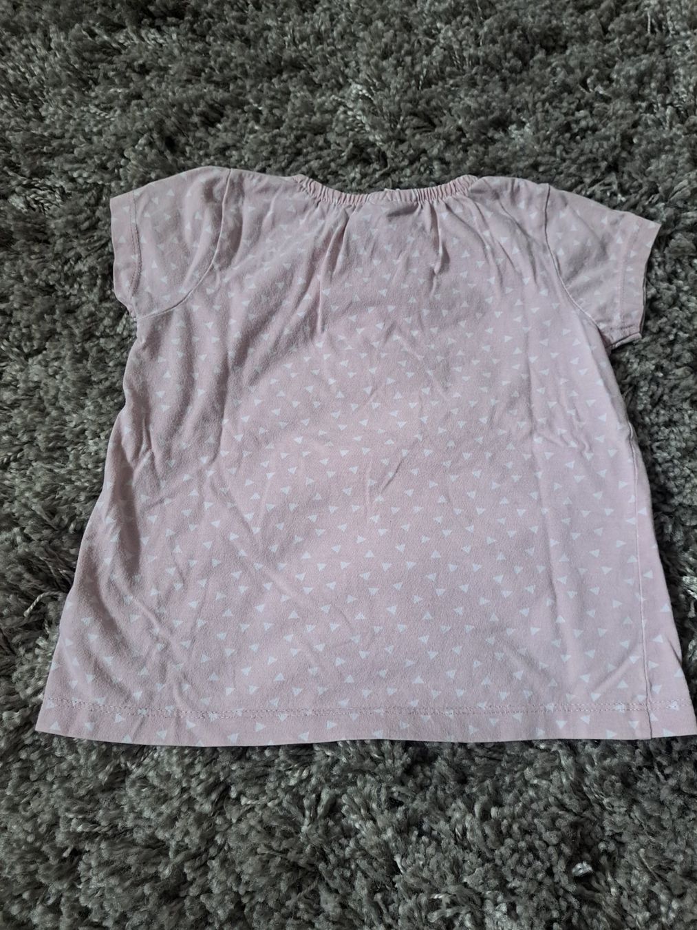 Blusen, T-Shirts & Tops: T-Shirt Grösse 104 – Gebraucht aus Kaltbrunn von Nili133 1