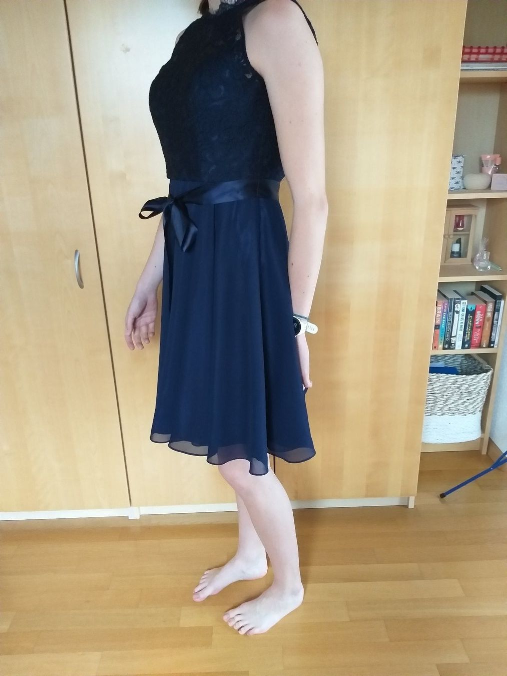 Vestiti: Abendkleid dunkelblau Gr 34 – Usato da Magden venduto da utsalk 4