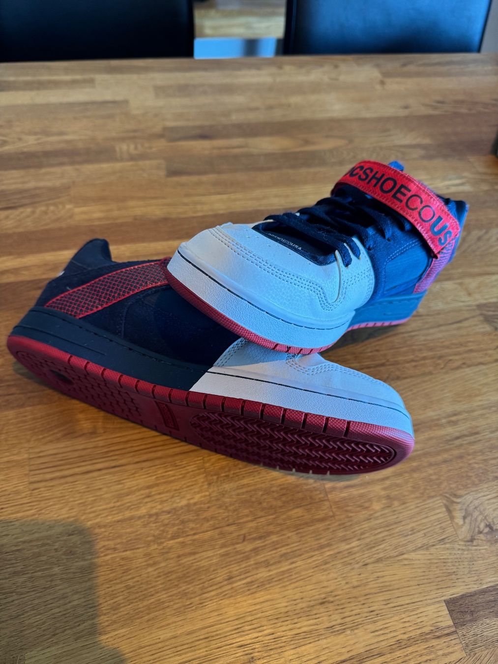 DC shoes Chaussures hommes: DC SHOES 43 – Neuf (Voir description) à Corcelles-Concise par zulu03 1