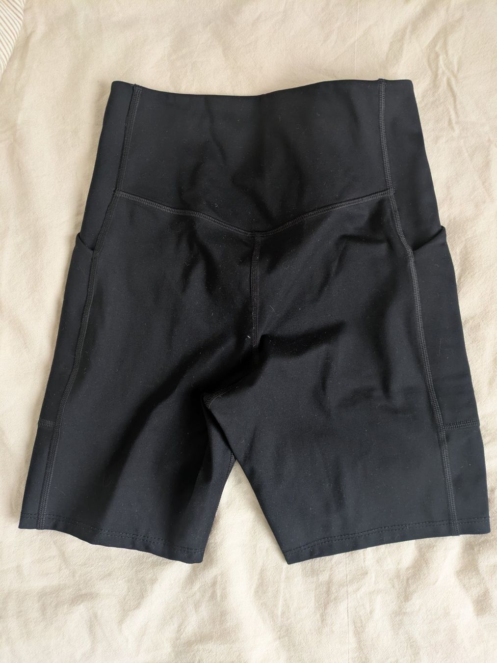 Leggings: Girlfriend Collective Shorts Gr. M – Usato da Zürich venduto da annjoe 2