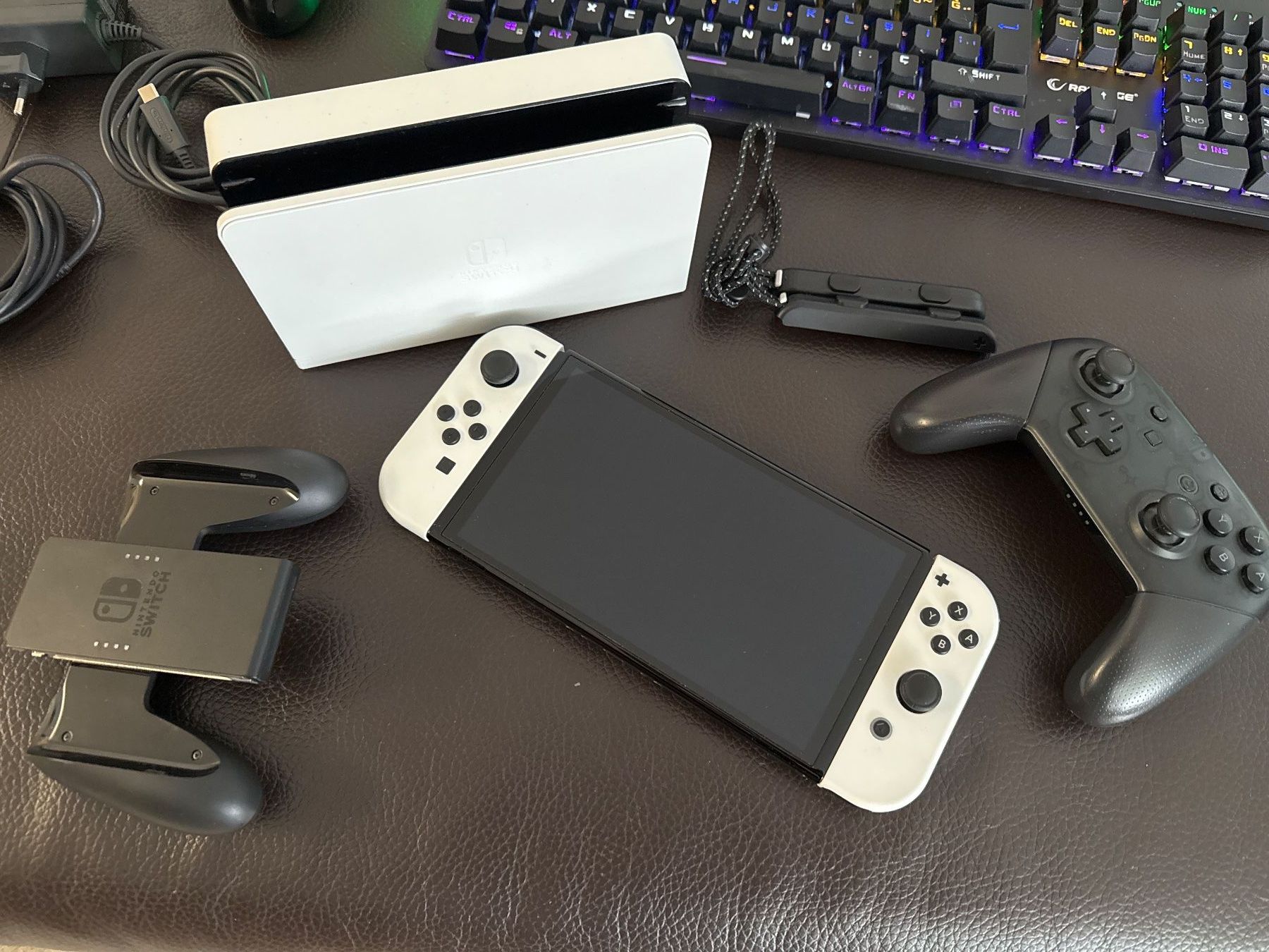 Nintendo Console: Nintendo  Switch Led – Usato da Zug venduto da Jm2005 4