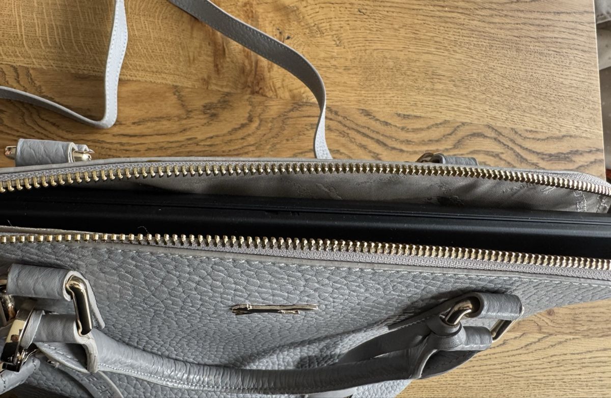 Borse da donna: Graue Ledertasche Paul Costelloe – Usato da Balsthal venduto da Narulya 6