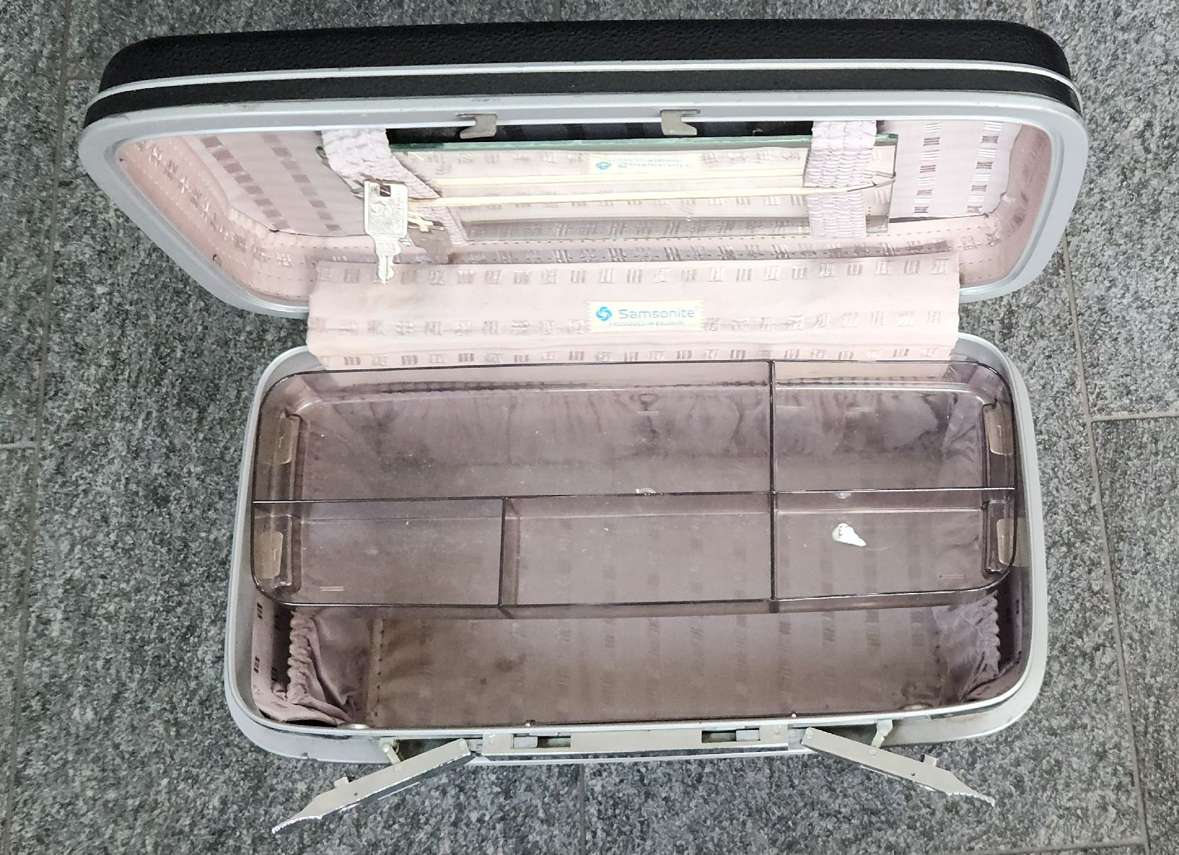 Samsonite Valigie: Vintage Samsonite Schminkkoffer / Beauty Case – Usato da Herrliberg venduto da Dusty1961 3