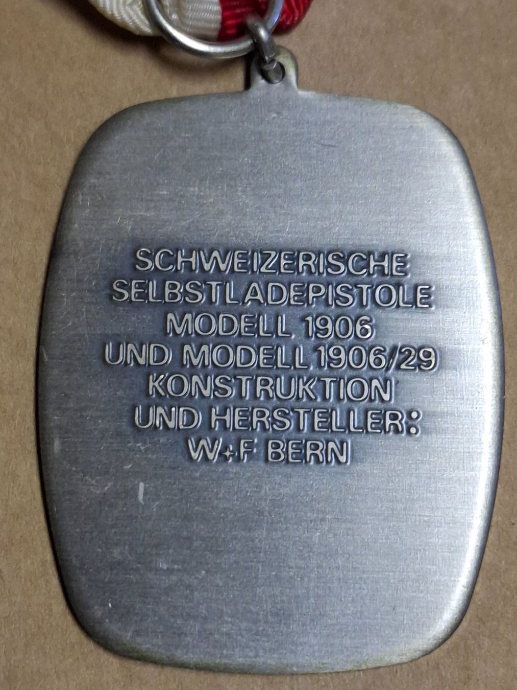 Medaglie: Pistole Schweizer Armee (B700) – Difettoso da Schwanden GL venduto da Suvorov 6