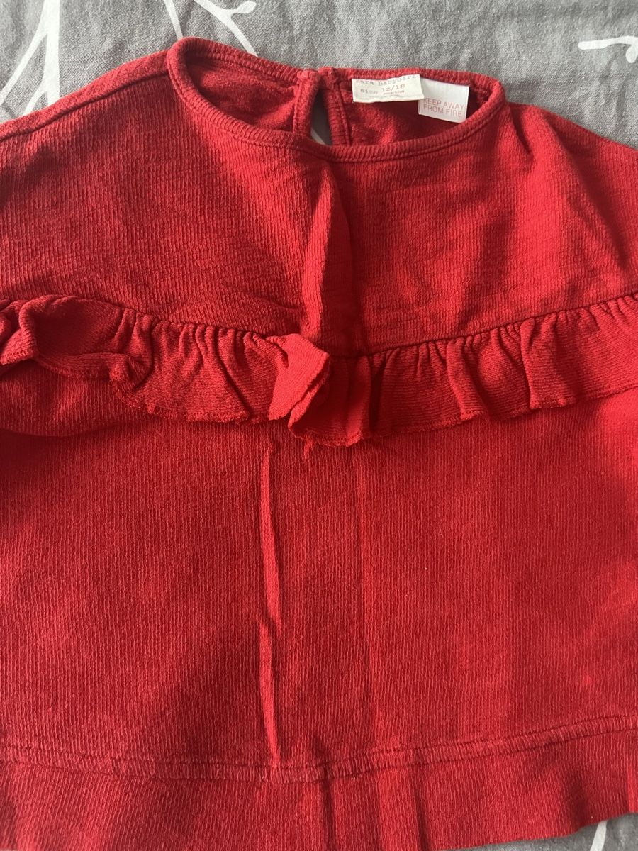 Zara Pullover & Sweatshirts: Mädchen Shirt rot Gr. 86 Rüschen Herbst – Gebraucht aus Meggen von mar_7r7m 1