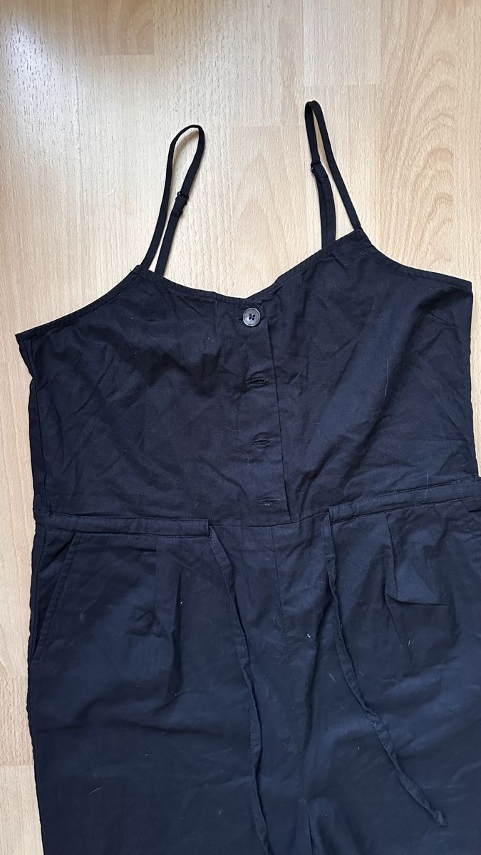 H&M Tute: Schwarzer H&M Overall, Gr. 34 – Usato da Romanshorn venduto da Butterdog 1