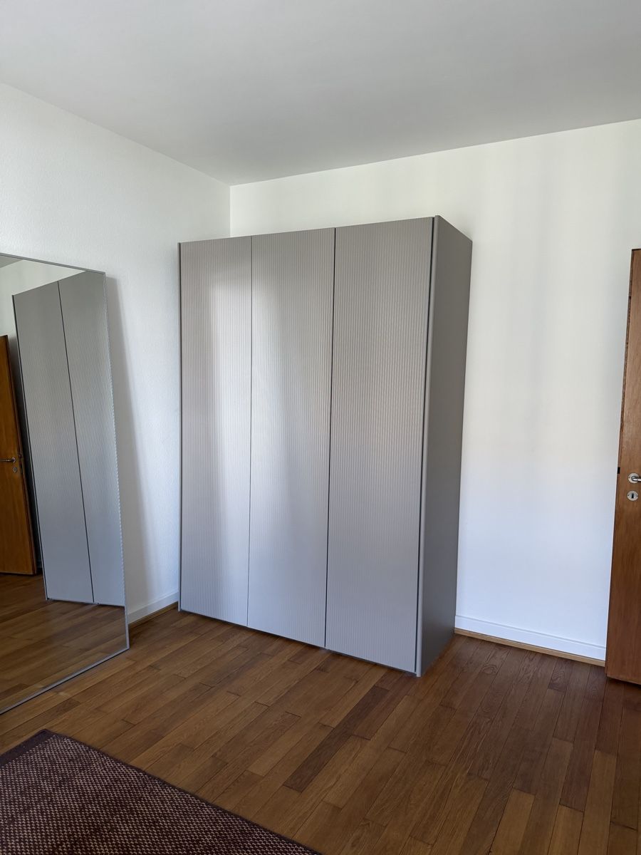Schränke: Micasa Kleiderschrank Neuwertig Grau – Neu (gemäss Beschreibung) aus Basel von Lara0104 4