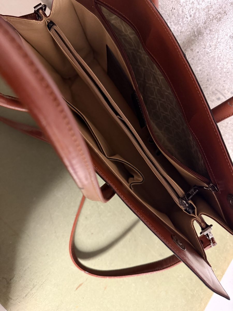 Borse da donna: Daniela Moda Ledertasche Schwarz/Braun – Usato da Birmenstorf AG venduto da Pat_roll. 1