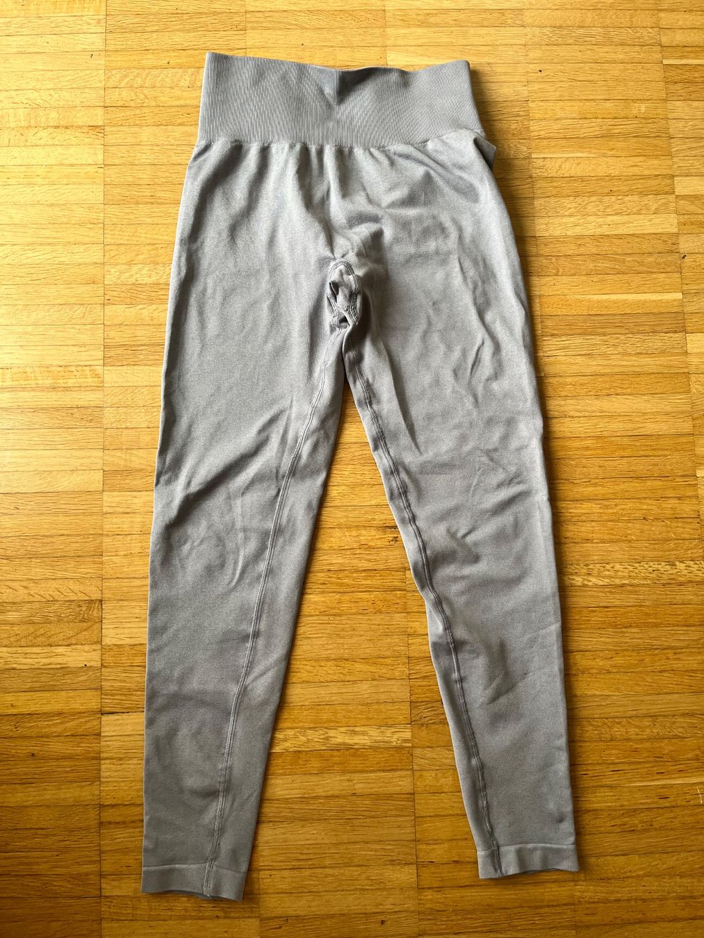 Teveo Leggings: Teveo Classy Leggings Grau Gr. L – Usato da Zug venduto da IndiQueen 3