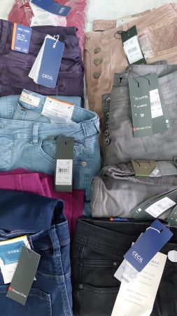 100 Paar Liquidation Restposten Damen Hosen/Jeans / Dames