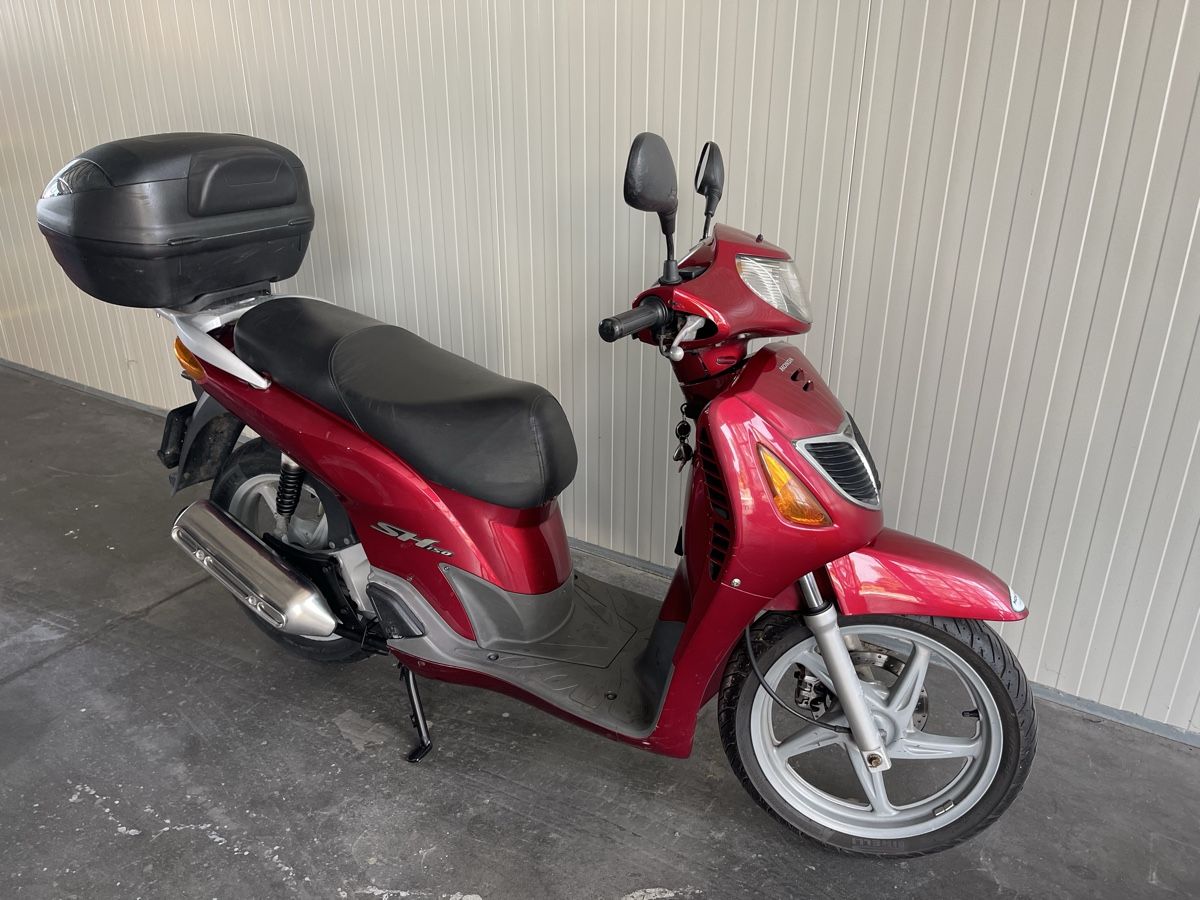Honda Scooters: HONDA SH 150 – Gebraucht aus Barbengo von MDSmotors