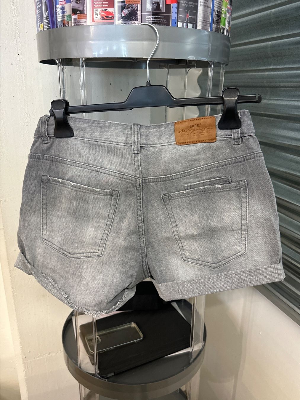 H&M Jeans: Jeans Hotpants H&M Grösse 29 – Usato da Bettwiesen venduto da Relux1 1