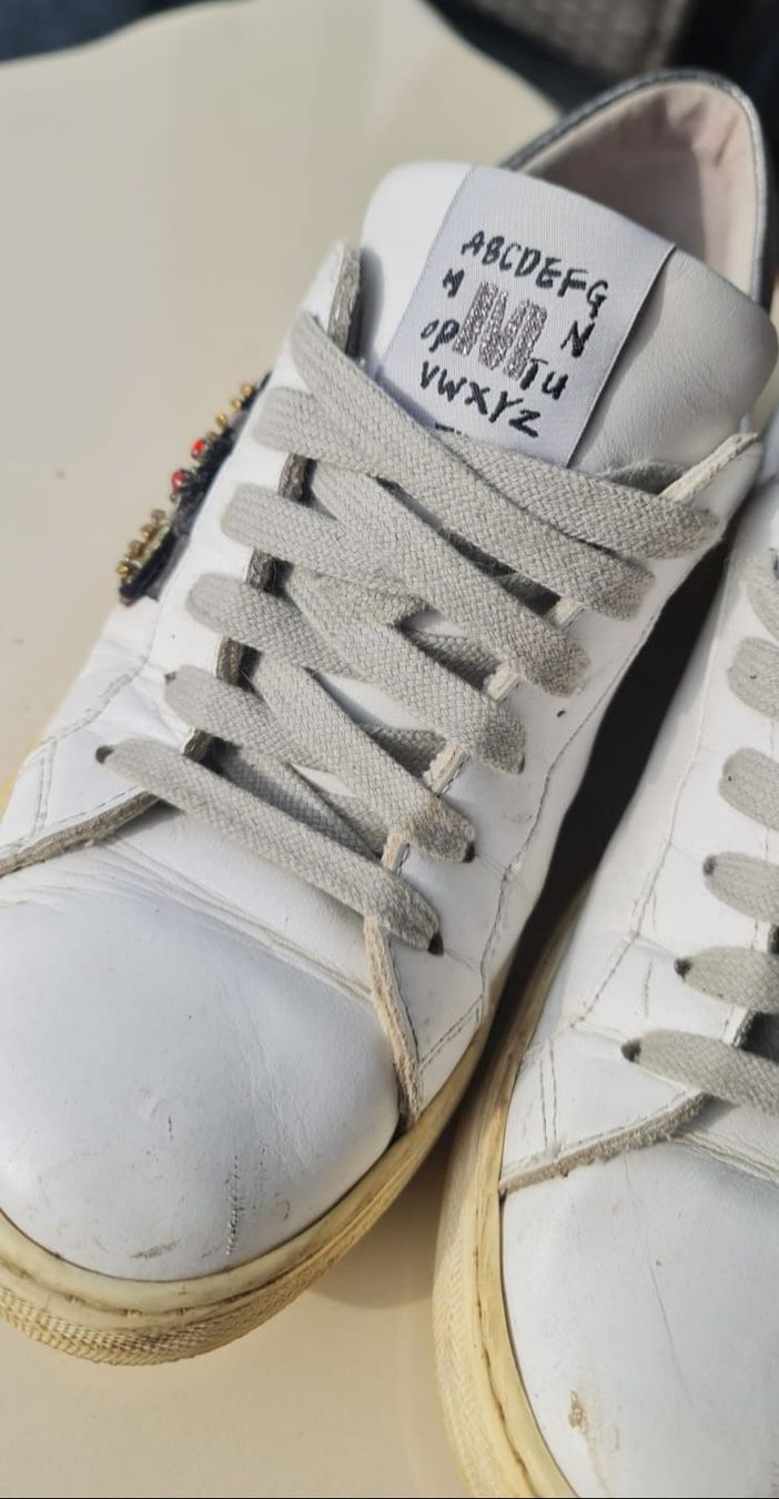 Scarpe da donna: Meline Sneaker Gr. 38 Glitzer Strass – Usato da kloten venduto da Docsgirl