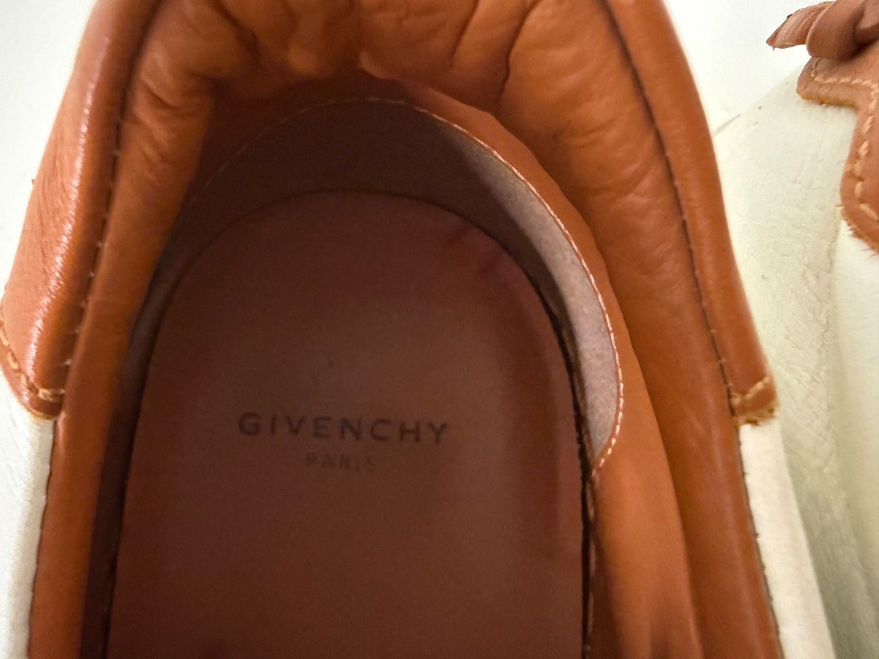 Givenchy Herrenschuhe: Sneakers von Givenchy Paris (Grösse 39) – Gebraucht aus Zollikon von lit_9hd6 2