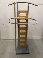 Herrendiener  Clothes valet stand