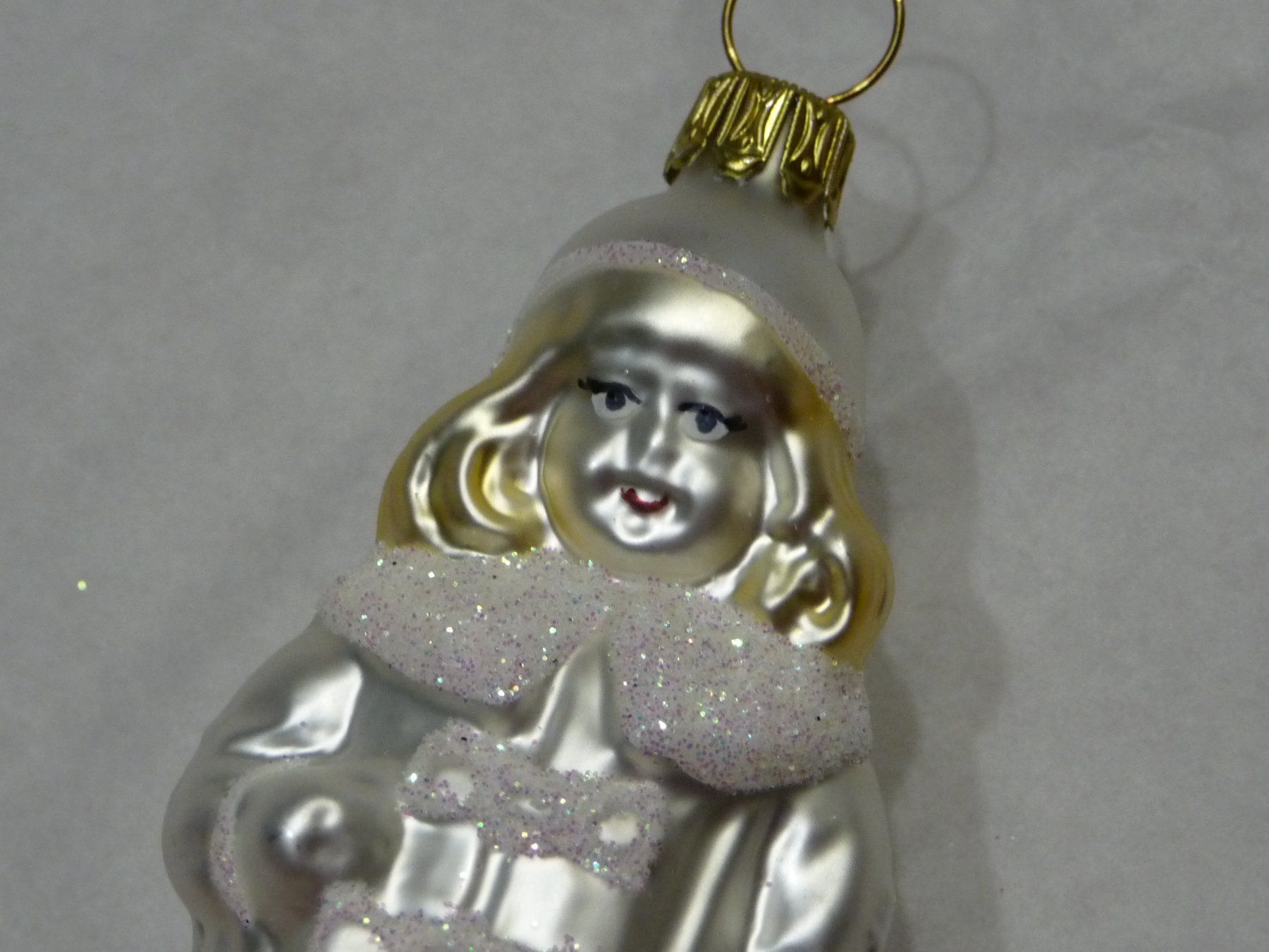 Toutes les décorations: Mädchen mit elfenbeinfarbenem Kleid Christbaumschmuck – Neuf avec emballage d'origine à Alpnach Dorf par marvo 5