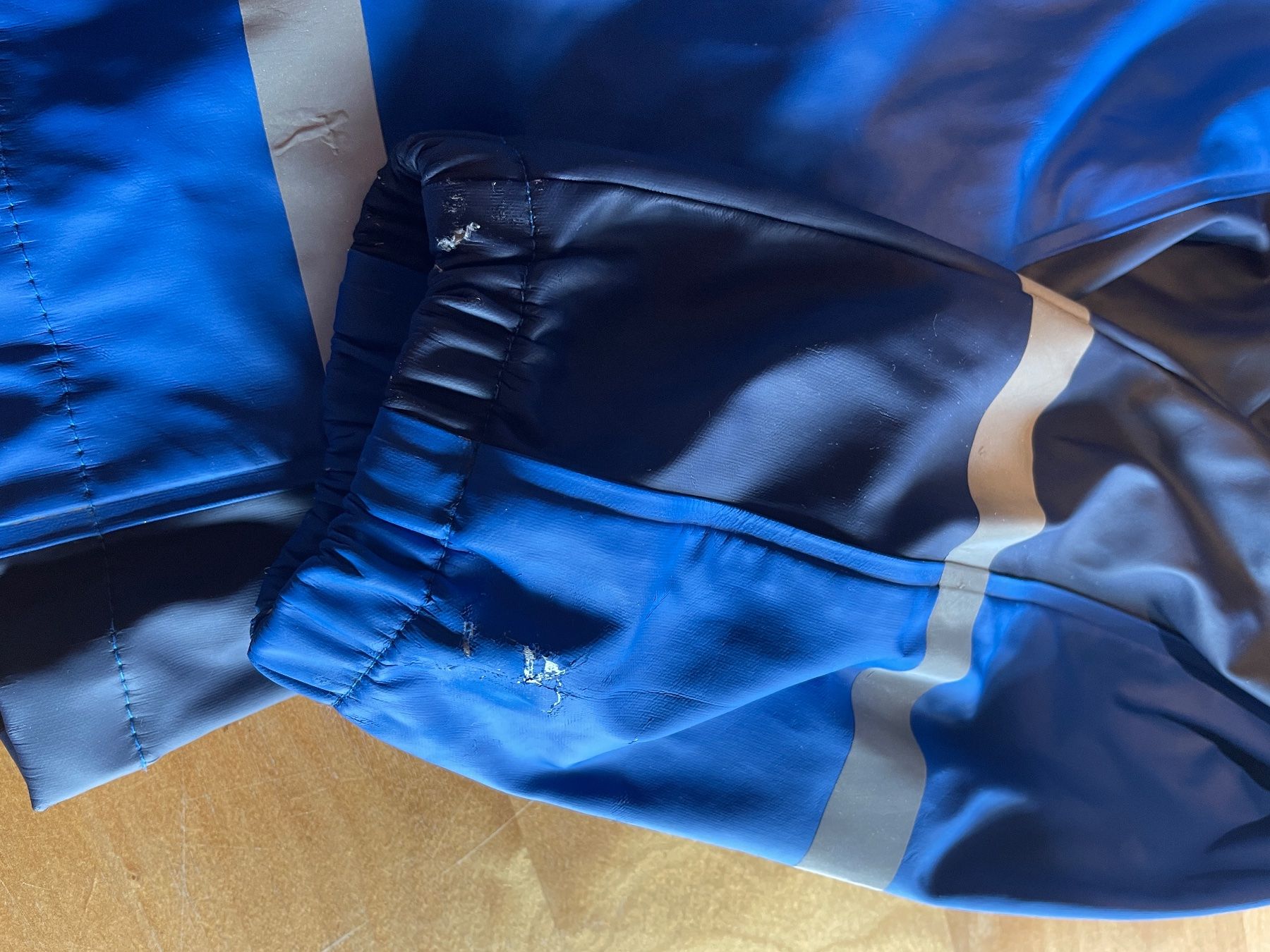 Jacken & Mäntel: Regenjacke von KIDS, Gr. 128 – Gebraucht aus Buchs SG von Buxerli_ 3