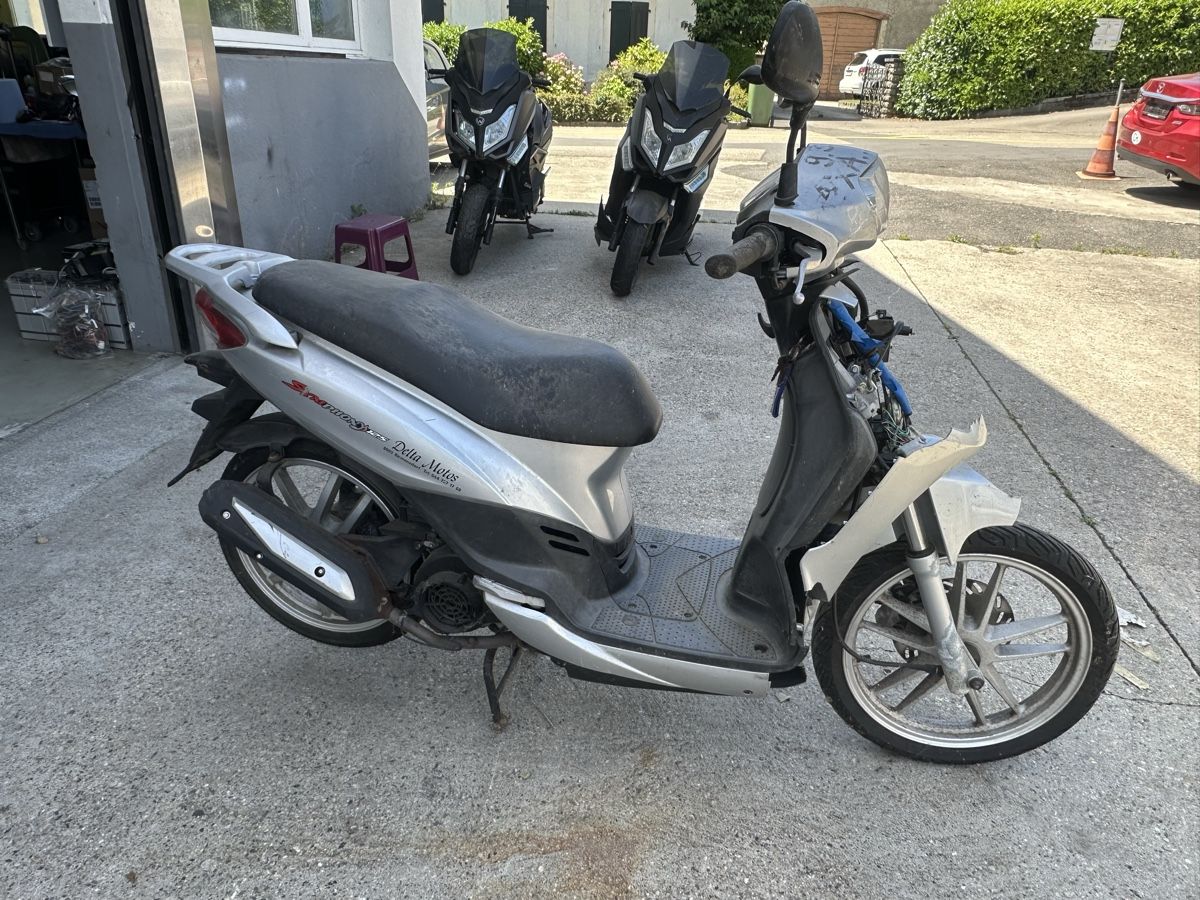 Sym Scooter: SYM Symphony 125 – Difettoso da Treycovagnes venduto da Campingcar65 2