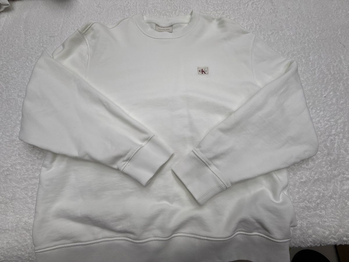 Calvin Klein Maglioni & Felpe: Sweat Calvin Klein Jeans blanc taille M neuf – Nuovo (secondo la descrizione) da Chenens venduto da anasantos90 1