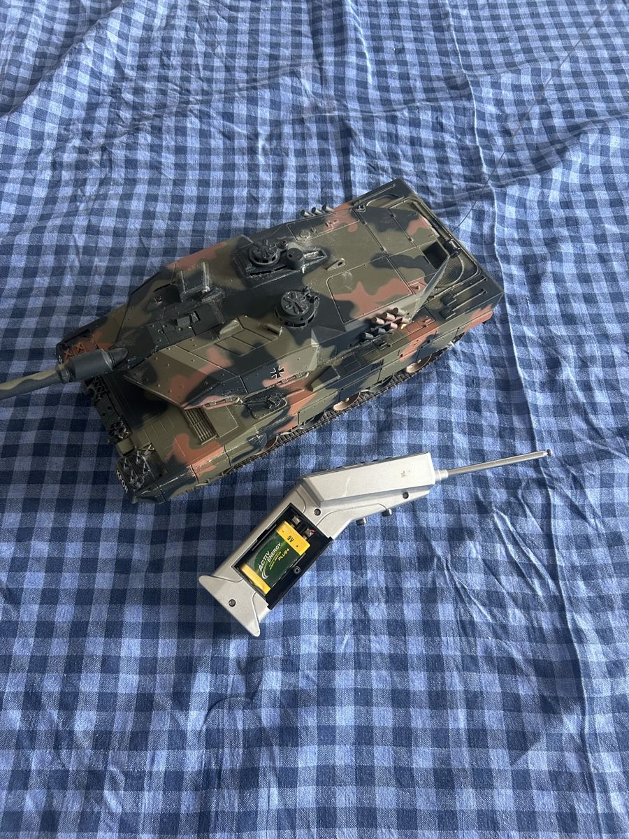 Modellismo RC: Rc tank – Usato da Lausanne venduto da regulaandjames