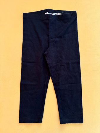 Neu: Schöne schwarze 2/3 Leggings, Gr. 122