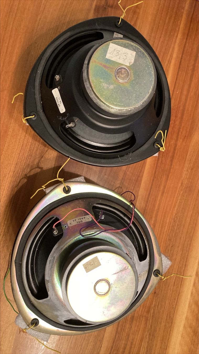 Kef Casse acustiche: Lautsprecher KEF Celeste Mk. II K2, Einzelteile – Difettoso da Uster venduto da Pmak 3