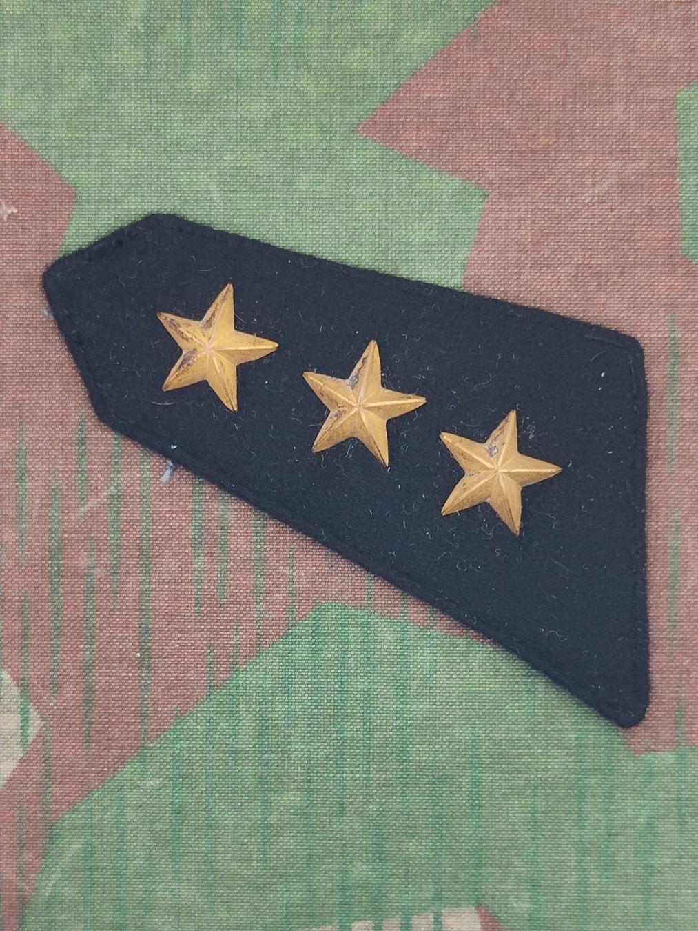 Schweizer Armee Plaketten & Abzeichen: Kragenpatte Ord. 1940 Hauptmann – Gebraucht aus Bauma von SwissMilitaria