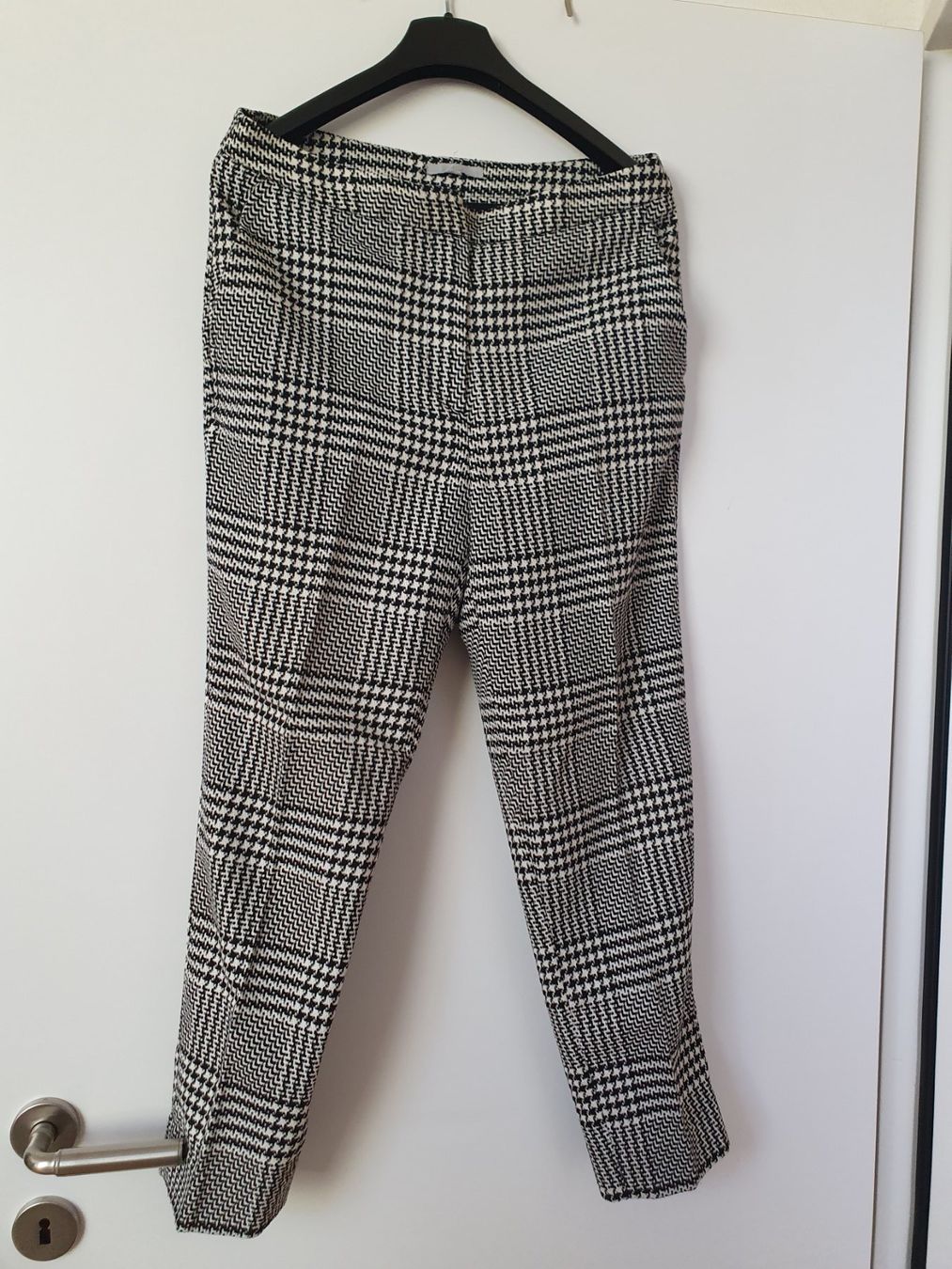 H&M Pantaloni: Elegante H&M Hose mit Karomuster, Grösse 38 – Usato da Kloten venduto da Hektor44