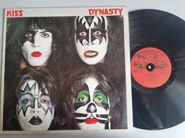 LP LP Kiss – Dynasty