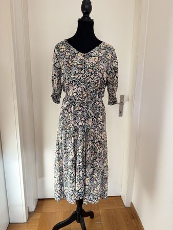 Sommerkleid geblümt - Gr. M