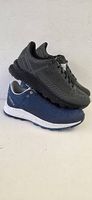 Lot de 2 paires NEUVES Chaussures Dolomite, taille 42