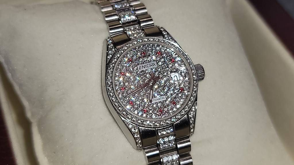 Orologi: ENICAR Date Automatic Lady 778.50.40 – Usato da Hünenberg venduto da Rzirkon 2