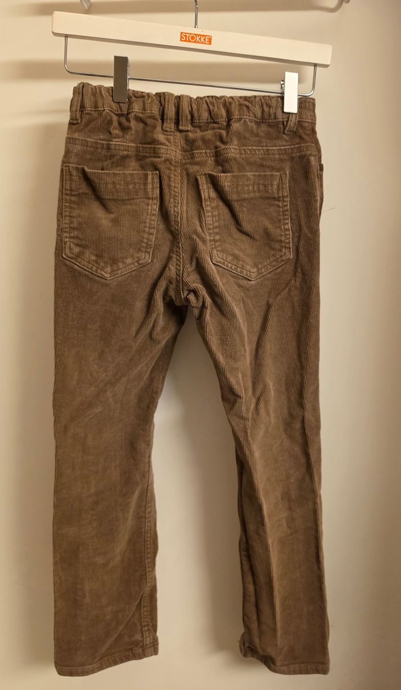 Next Hosen: braune Cordhose Gr. 134 – Gebraucht aus Zürich von Pemberleys 1