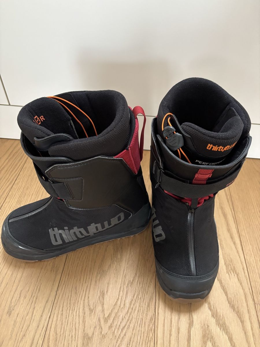 Jones Scarpe da uomo: Snowboard Boots Thirtytwo-TM2 Jones – Usato da Widnau venduto da mar_kh2d