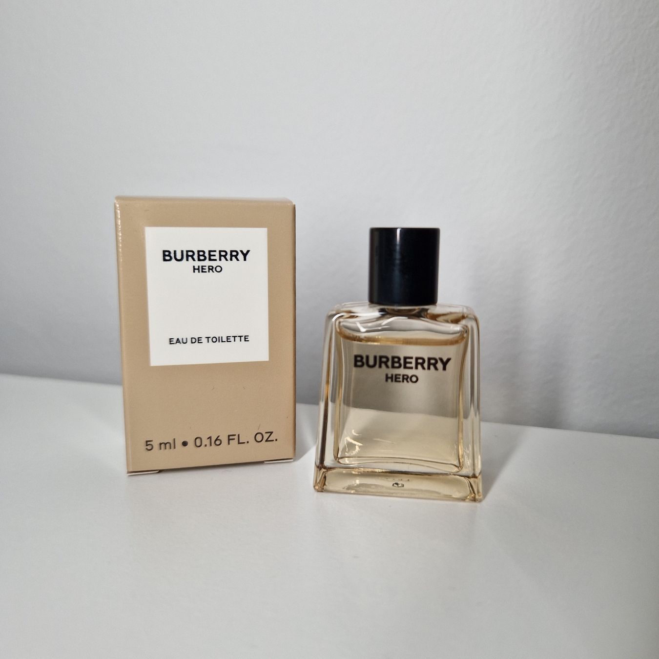 Burberry Parfum & Eau de Toilette: Burberry Hero - 5ml – Neu und originalverpackt aus Winterthur von gia.23