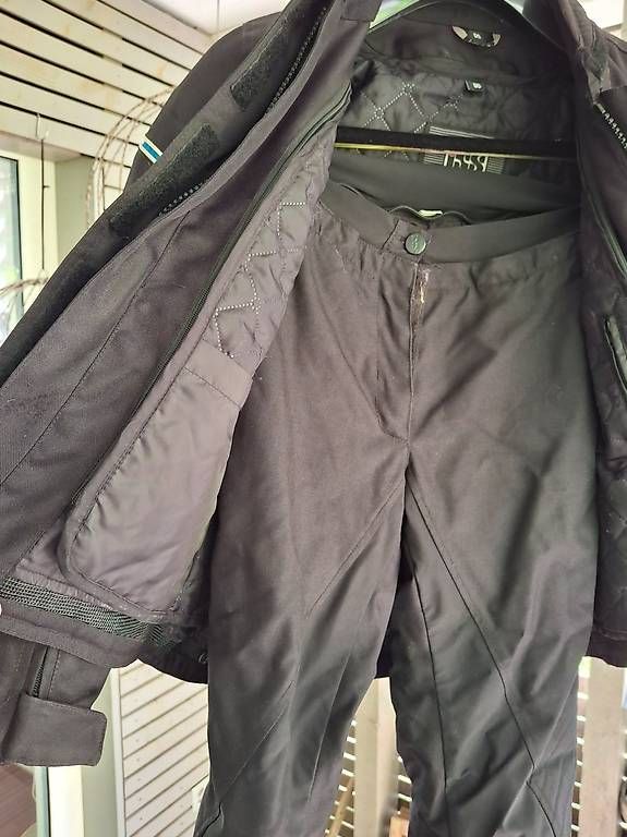 IXS Lotti di vestiti: IXS Kombi Damen – Usato da Horgen venduto da Ursi011 1