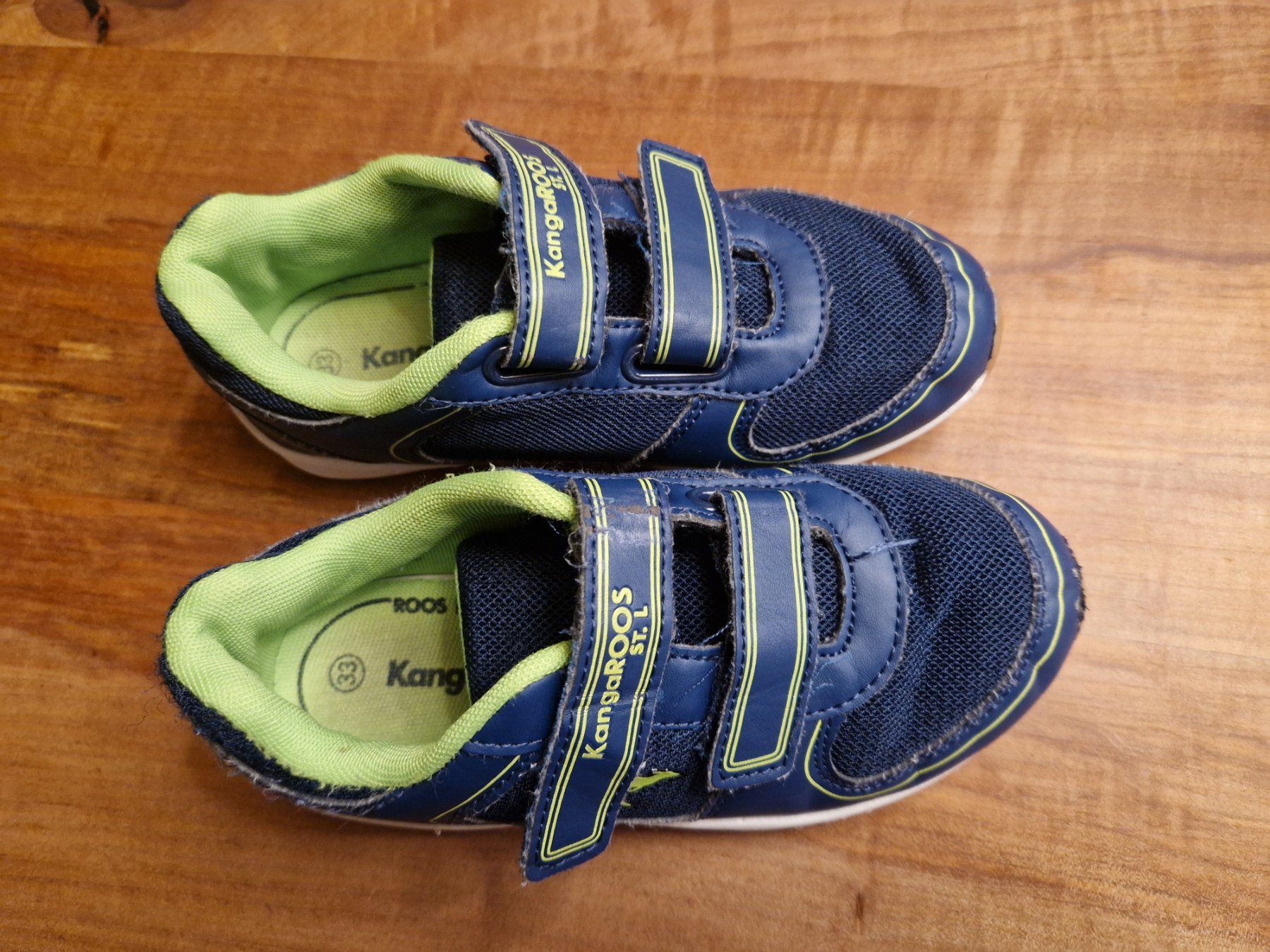 Scarpe per ragazzi: Turnschuhe Hallenschuhe KangaROOS 33 – Usato da Giswil venduto da movo08 1