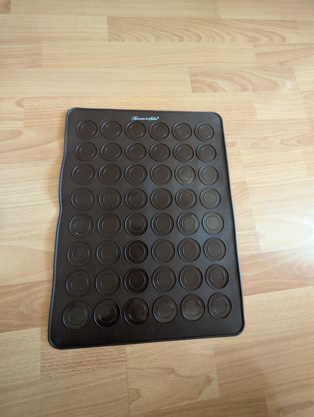 Teglie da forno: Macarons Backmatte, Silikon, Top Zustand! – Usato da Buchs ZH venduto da nudle10
