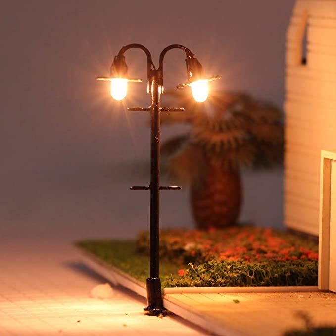 Lampade: 5 Stk. Straßenlaternen  Spur N 1: 160 – Nuovo e nell'imballaggio originale da Ueberstorf venduto da Hebo1 2