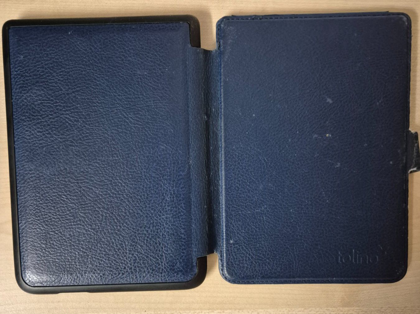 Tolino Tablet PC: Tolino Shine 3 E-Reader mit blauer Schutzhülle und Ladekabel – Usato da Oberrohrdorf venduto da arfeso 2