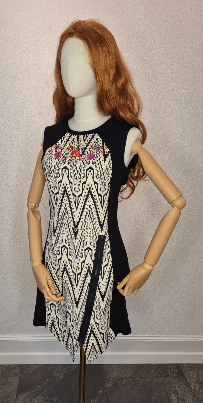 Desigual Vestiti: Kleid Desigual – Usato da Leissigen venduto da ali_k9v8 1