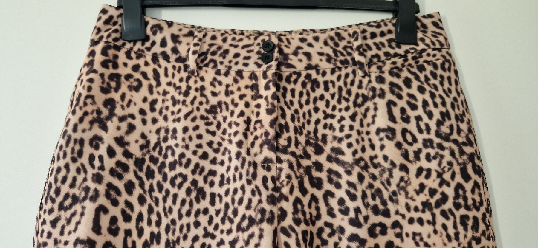 Pantaloni: neue Leo-Hose in Grösse XL – Nuovo (secondo la descrizione) da Wiesendangen venduto da Stregolina 1