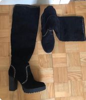 Schwarze Overknee Stiefel mit Nieten, Grösse 39