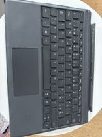 1 x Microsoft Type Cover (CH, Docking)