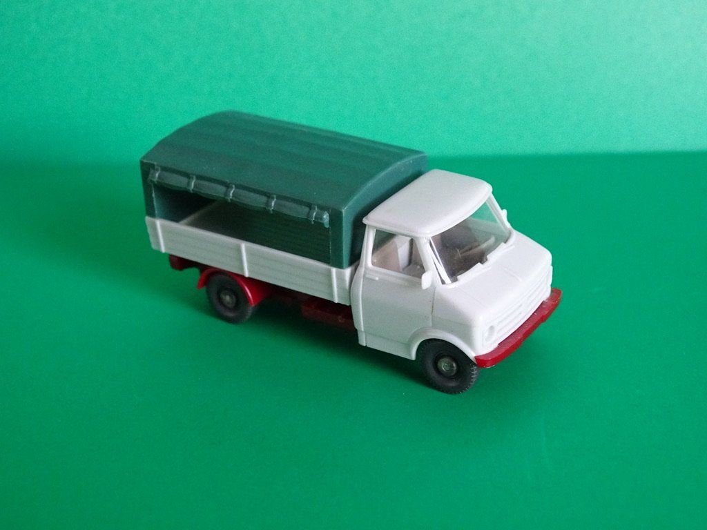 Wiking Modellini d'auto: Bedford von Wiking 1/87 – Usato da Bretzwil venduto da Meex 1