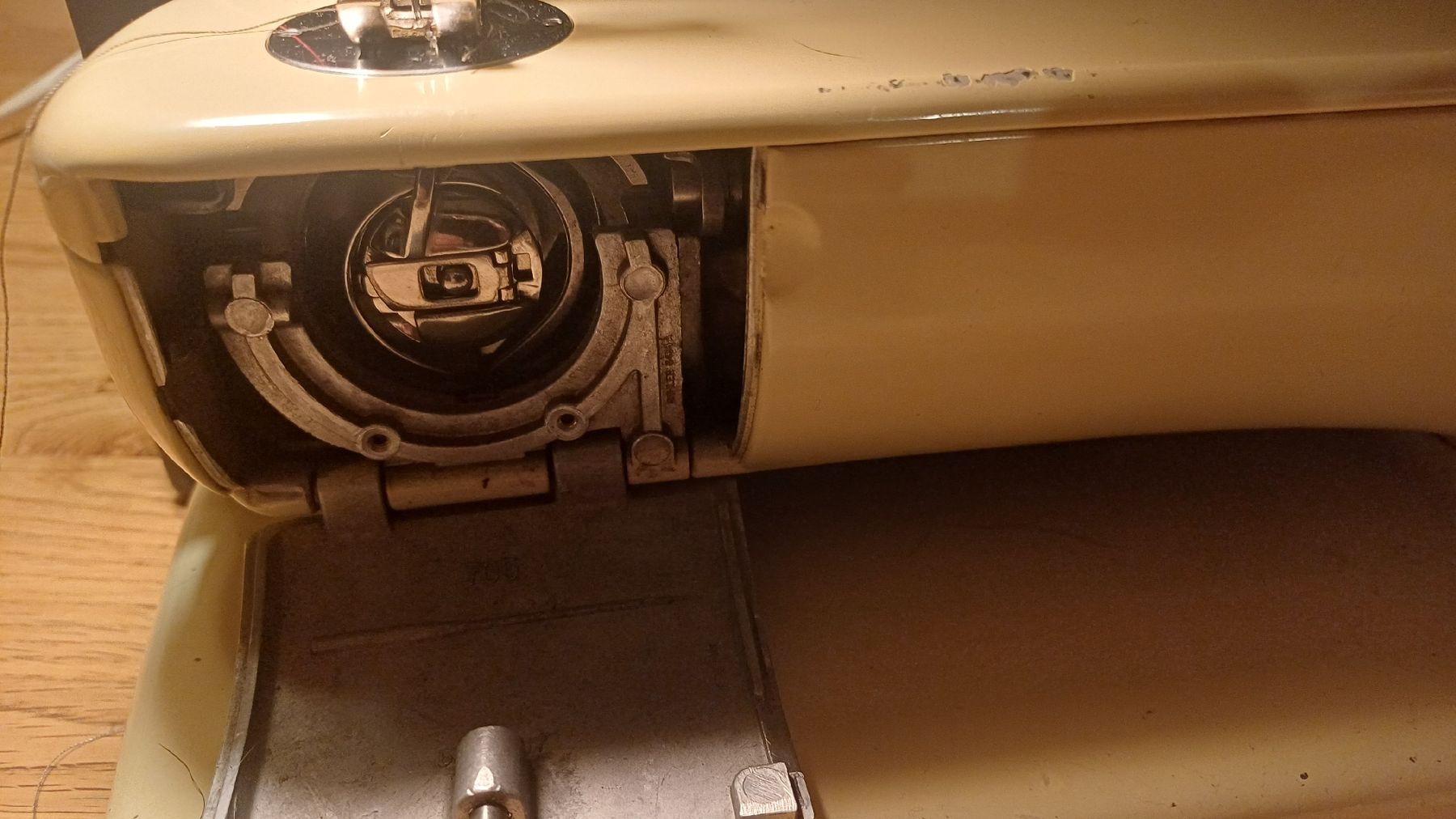 Bernina Macchine da cucire: Bernina Record 530 – Usato da Flawil venduto da Pinkmalibu 7