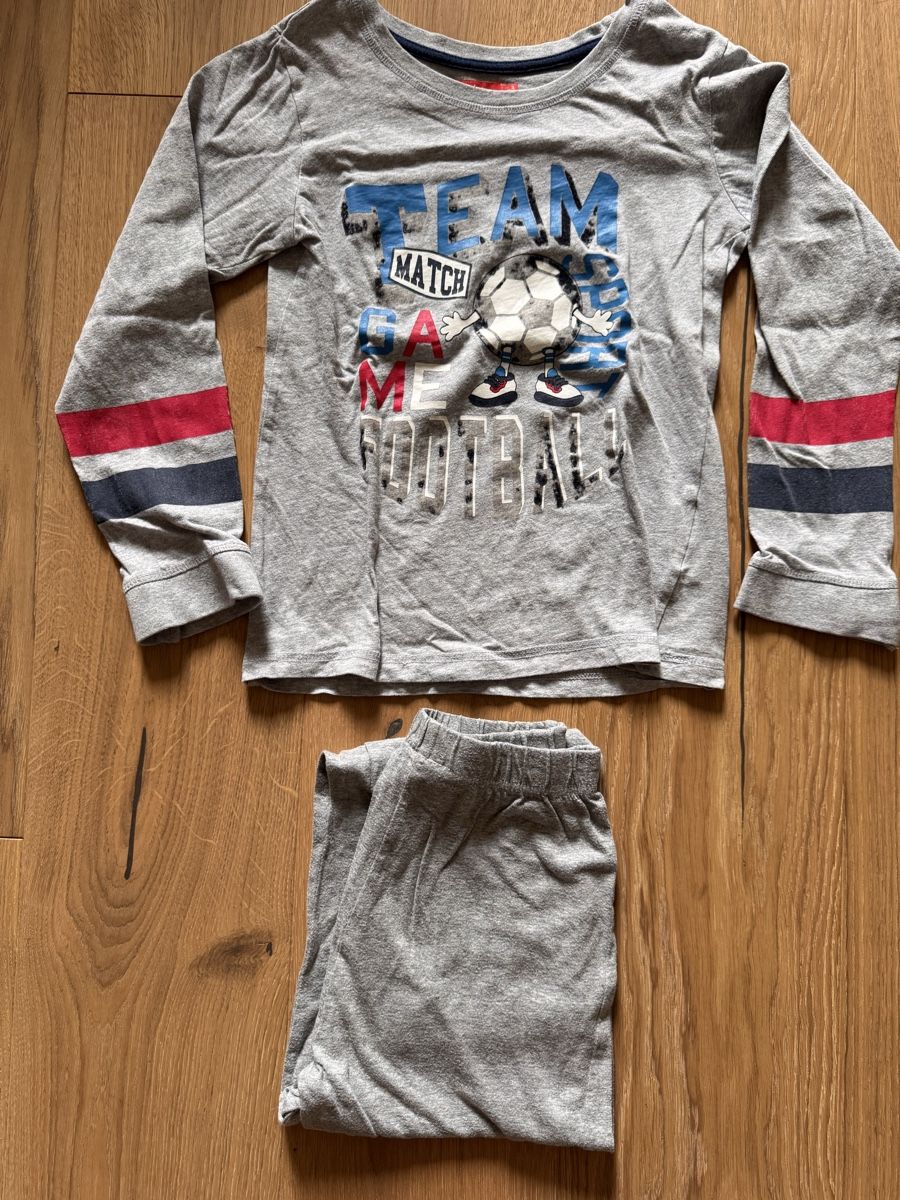 Pigiama & Simili: Lot 4 pyjamas garcon taille 8 ans 128cm  – Usato da Killwangen venduto da ame_ffd8 1