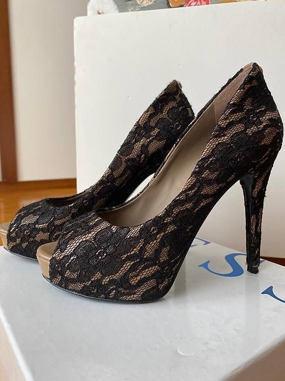 Scarpe da donna: Décolleté Guess 37 – Usato da Balerna venduto da lis_qx6r 3