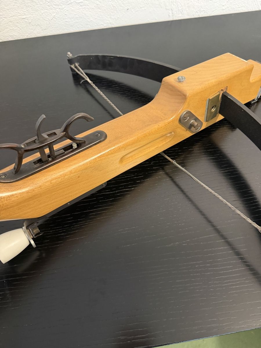 Tiro con l'arco: Sport Armbrust Nr 150 – Usato da Effretikon venduto da Effi0111 4