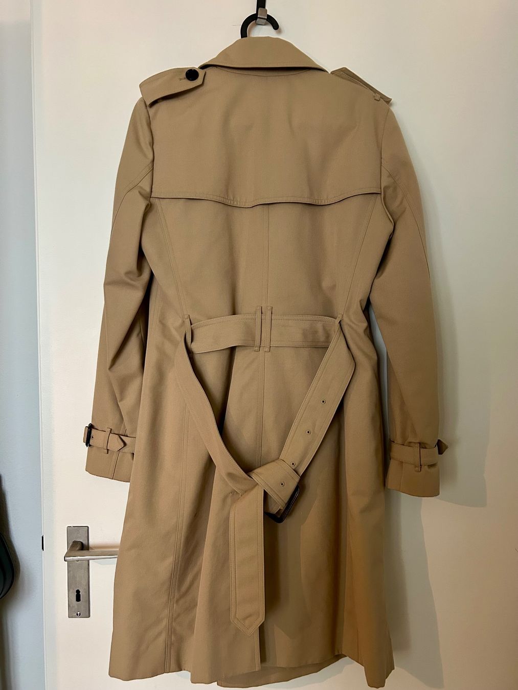 Burberry Cappotti: Burberry Trench Coat - Classic Style – Nuovo (secondo la descrizione) da Zürich venduto da Nik_Kat 2
